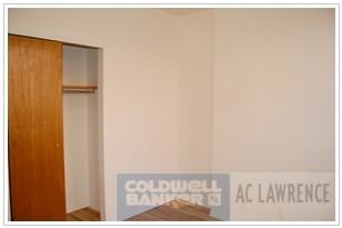 144 Sullivan St - Photo 2 of 7