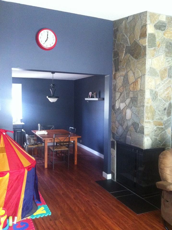 1029 Village Dr - Photo 2 of 10