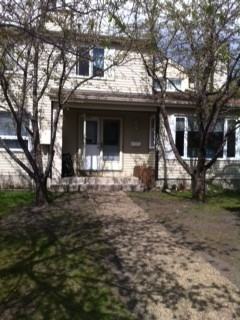 1029 Village Dr - Photo 3 of 10