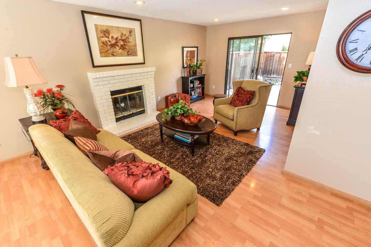 7235 Sleepy Creek Dr - Photo 3 of 11