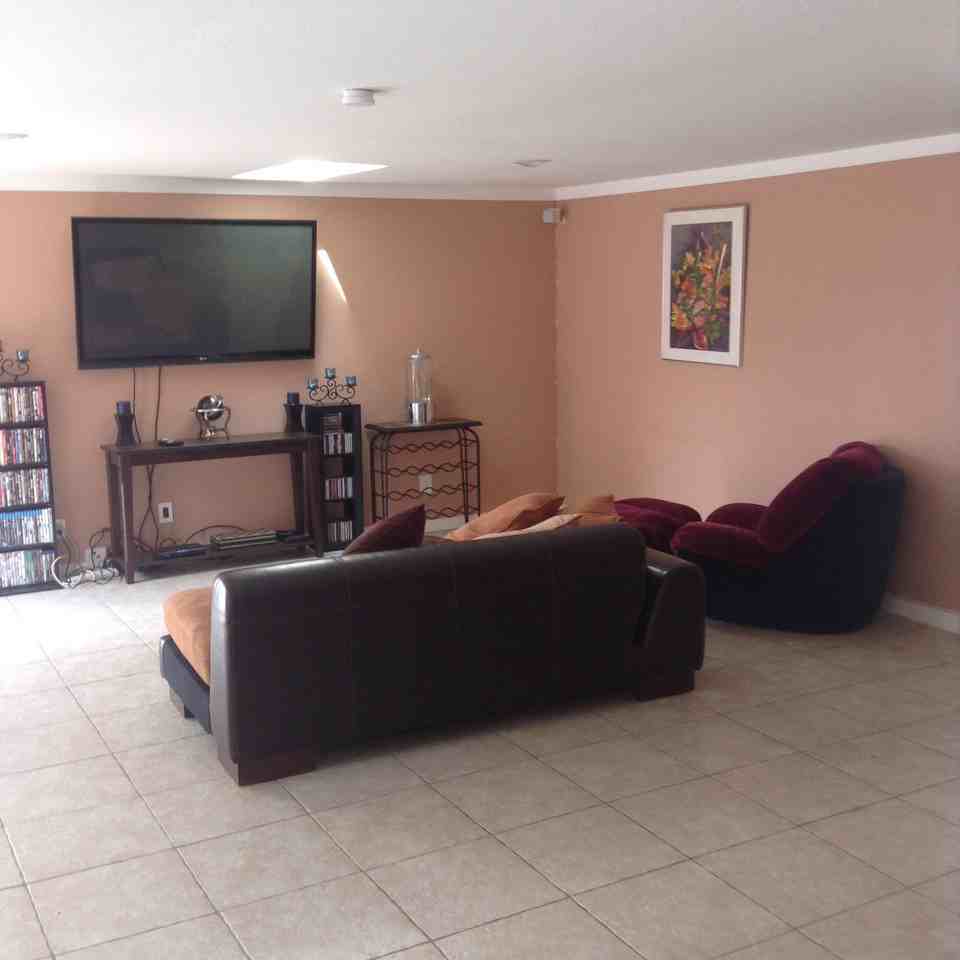 205 San Marino Dr - Photo 3 of 3