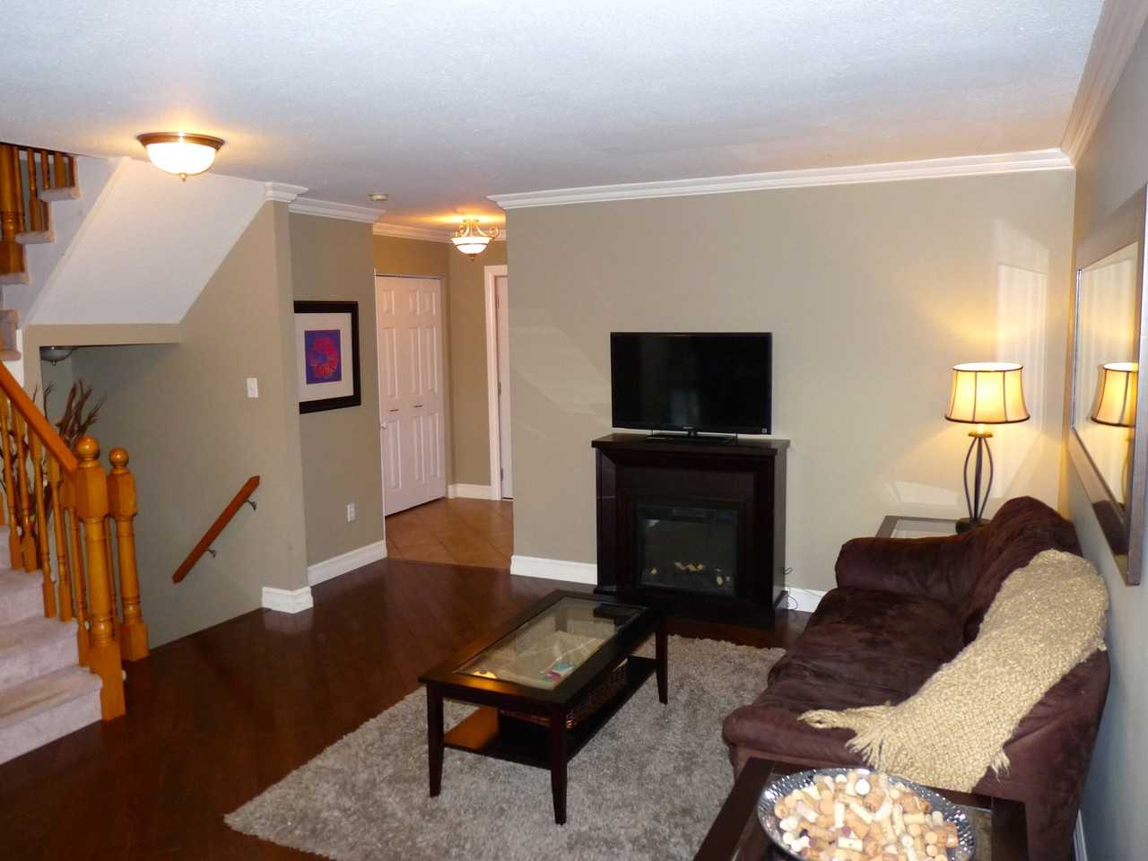 116 Chesterton Ln - Photo 3 of 21