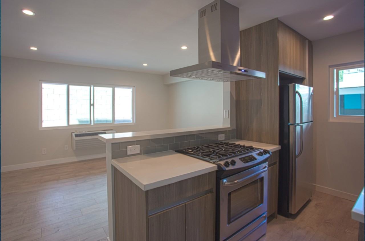 738 Huston St #5 - Photo 3 of 4