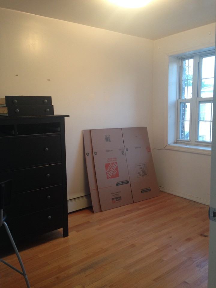 190 Skillman St - Photo 2 of 9