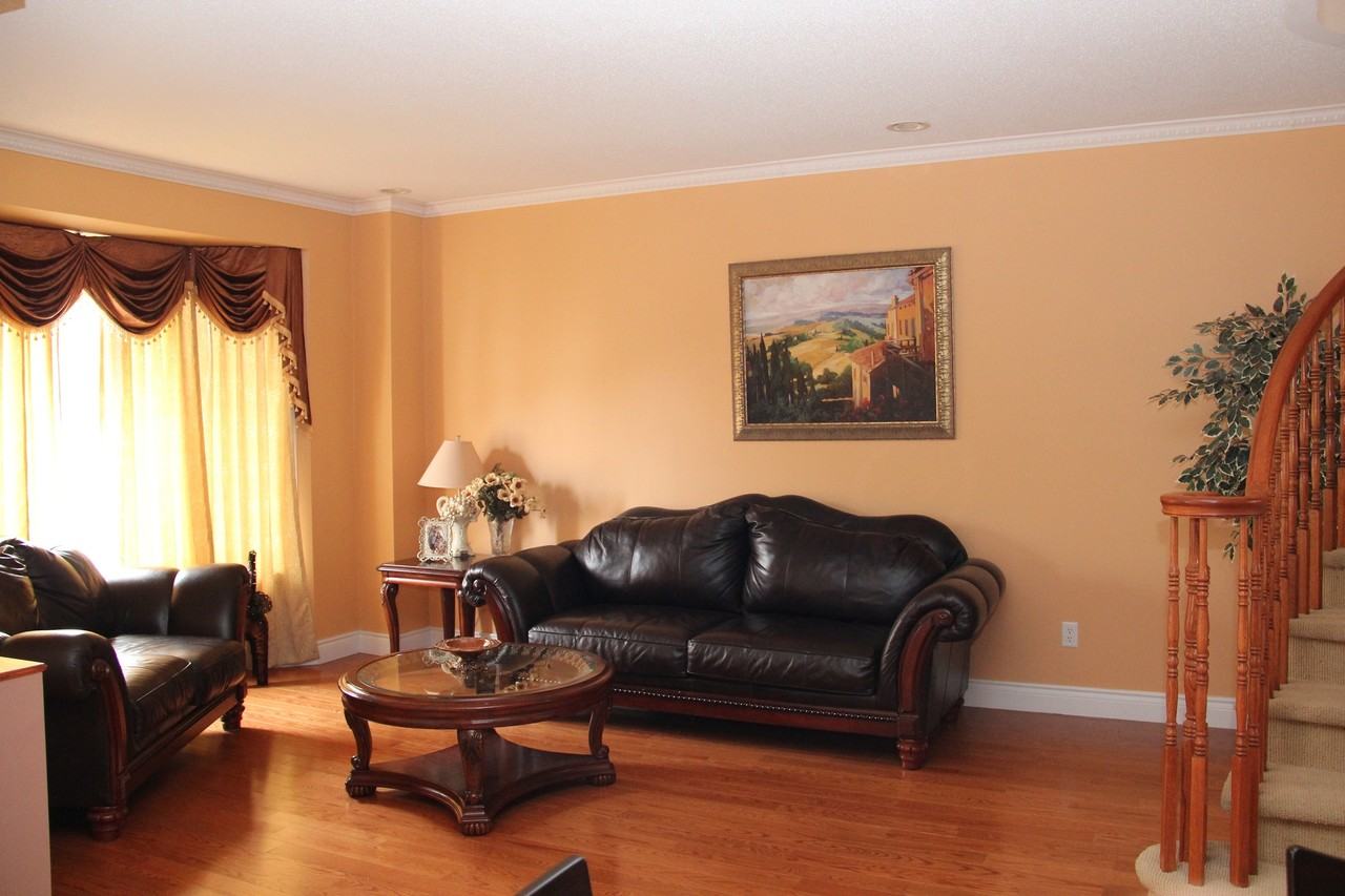 24 Portadown Crescent - Photo 2 of 13