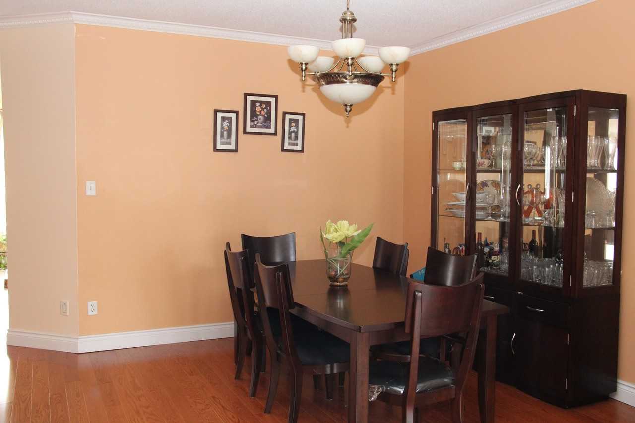 24 Portadown Crescent - Photo 3 of 13