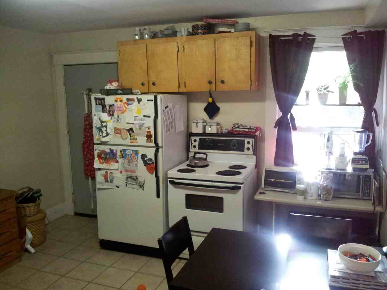 42 Locke St S - Photo 2 of 9
