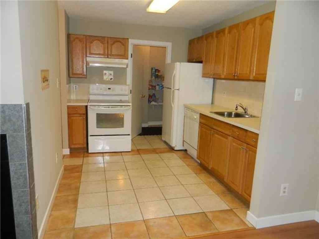 20 Saddleback Rd NW - Photo 3 of 5