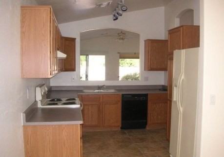 10317 E Penstamin Dr - Photo 2 of 6