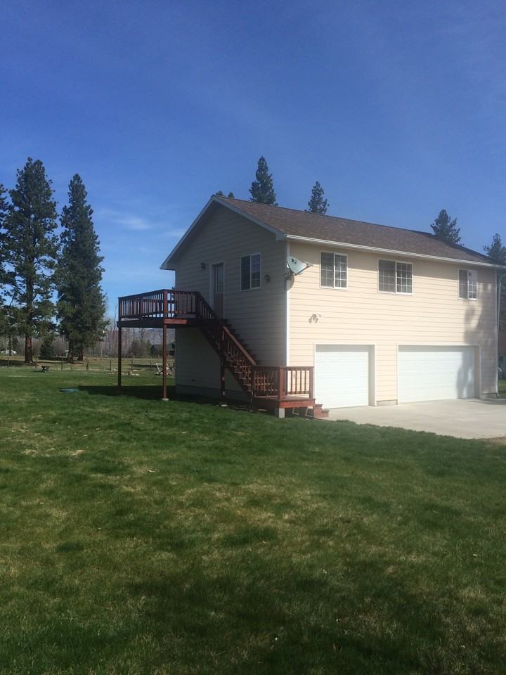 5585 Homestead Ln - Photo 3 of 8