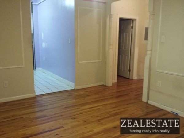 490 Ocean Pkwy #14A