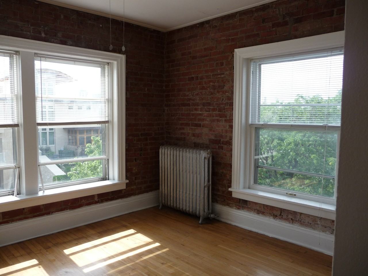 1810 Jefferson St #6 - Photo 3 of 9