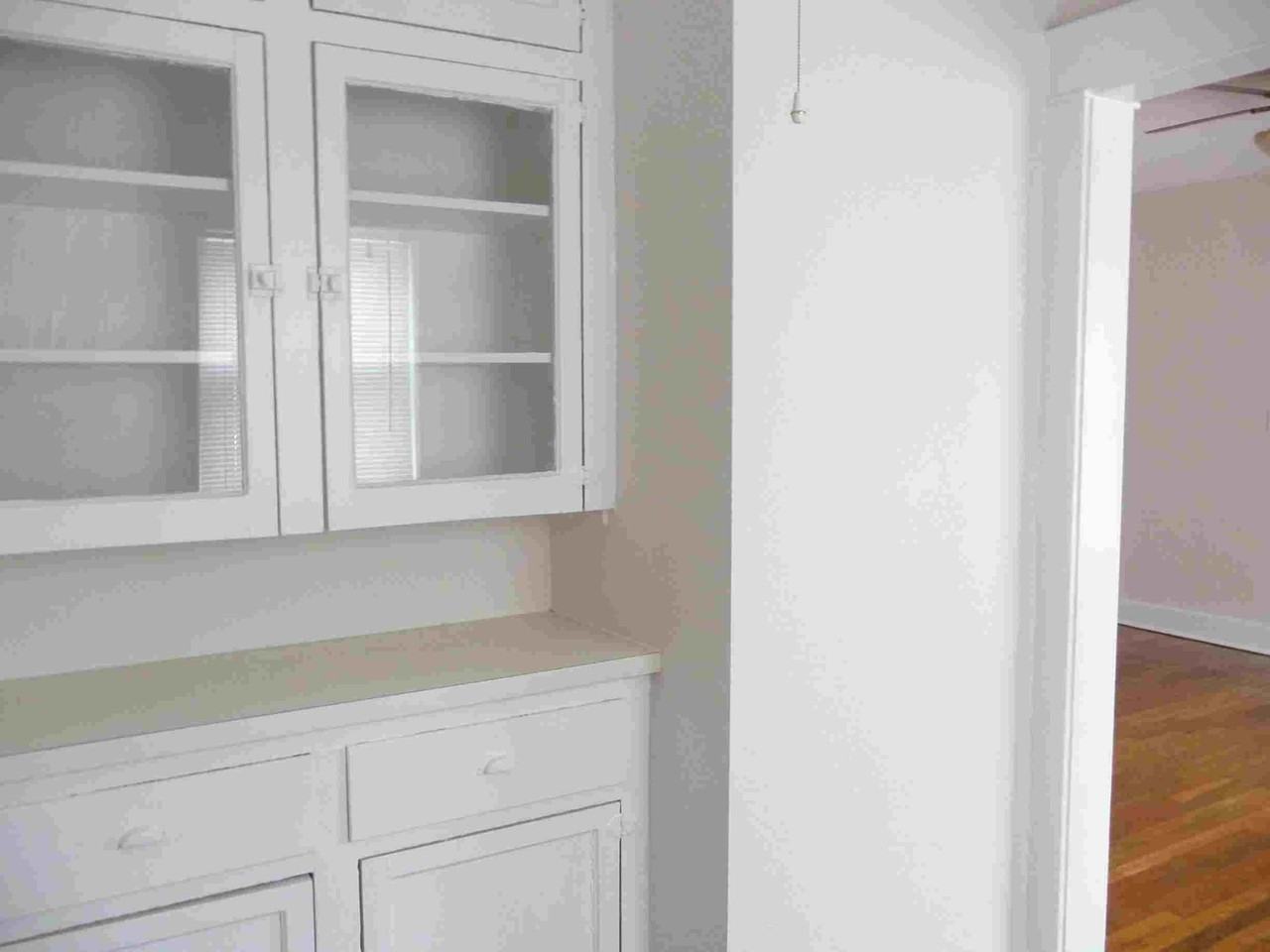 1806 Jefferson St - Photo 3 of 12