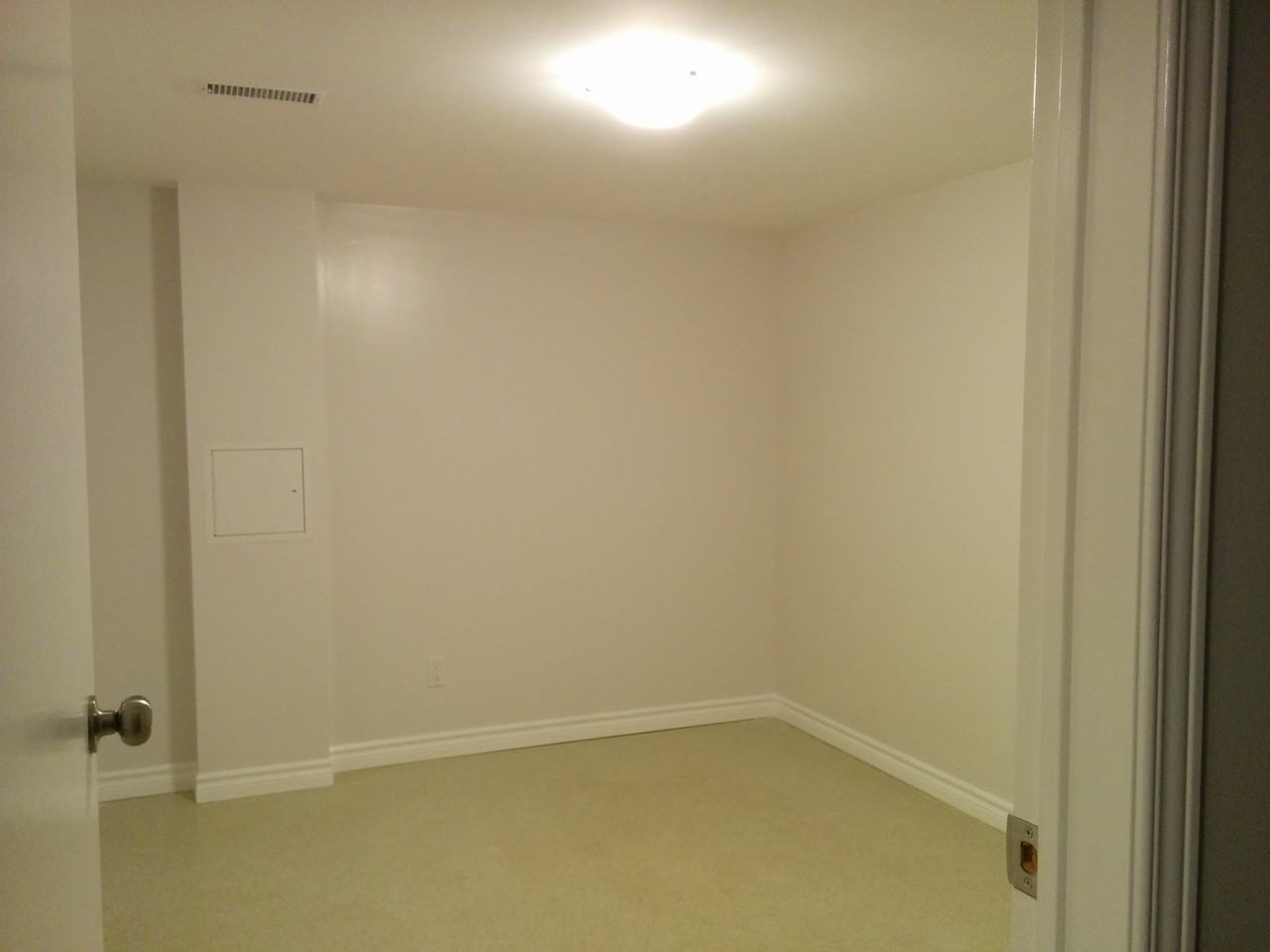 1221 Firestone Crescent - Photo 3 of 5