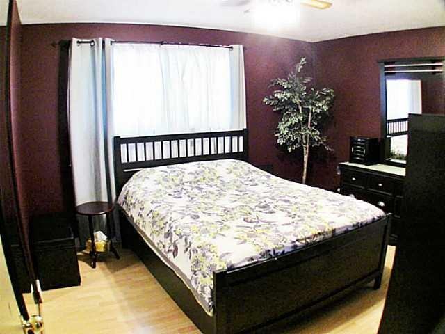 3103 107a Ave NW - Photo 2 of 5