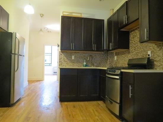 681 Evergreen - Photo 3 of 4