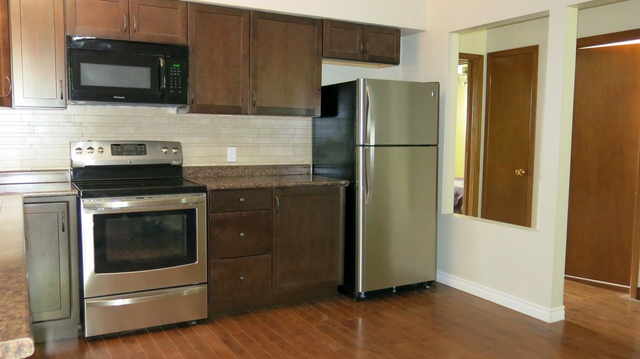 131 Champlain Crescent #131A - Photo 2 of 13