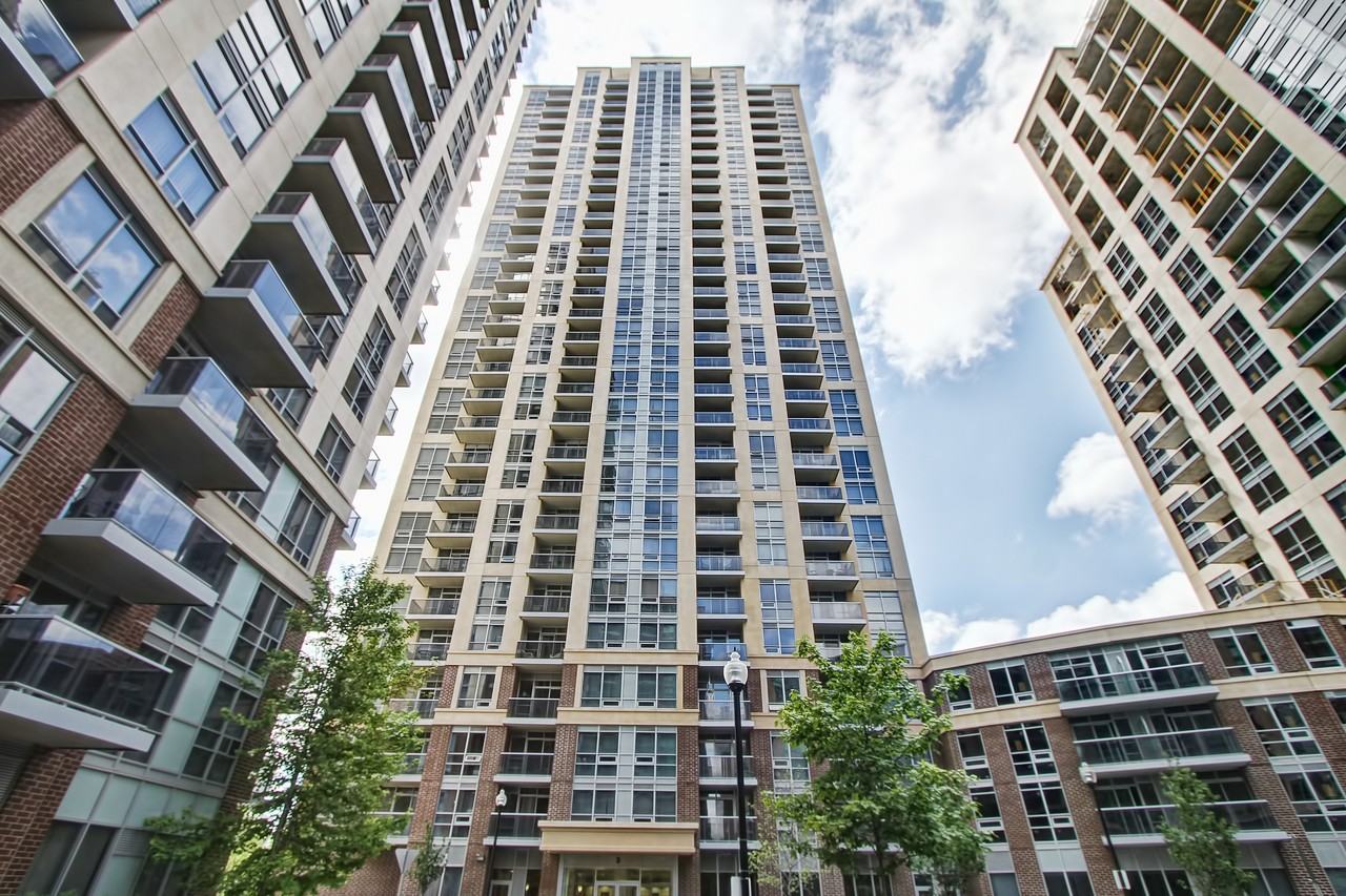 3 Michael Power Pl #1907