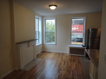 468 4th Ave 2ndFL - Photo 2 of 6