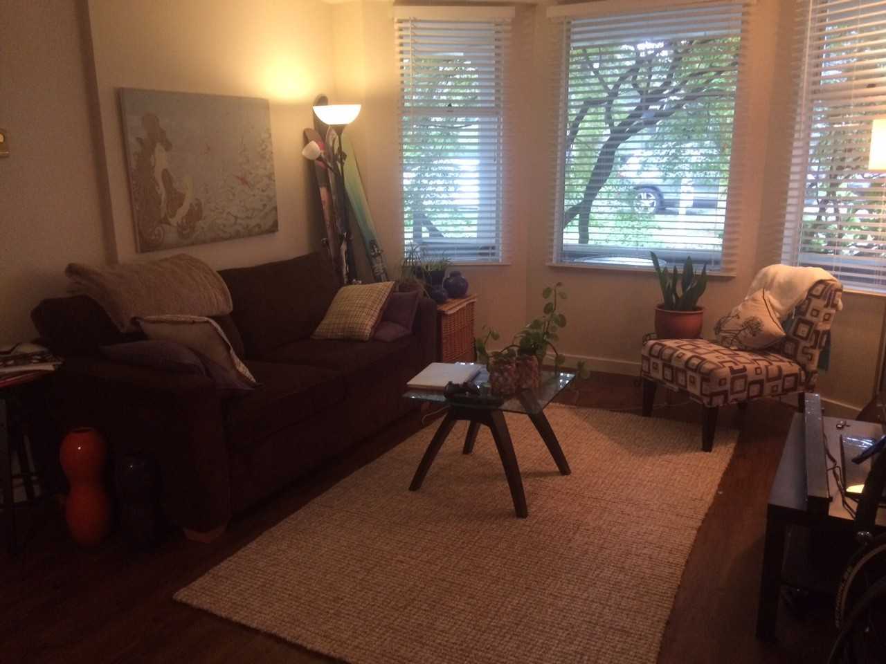 341 W 18th Ave - Photo 3 of 9