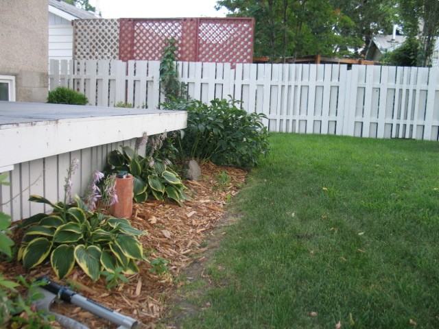 13036 120 St NW - Photo 2 of 7