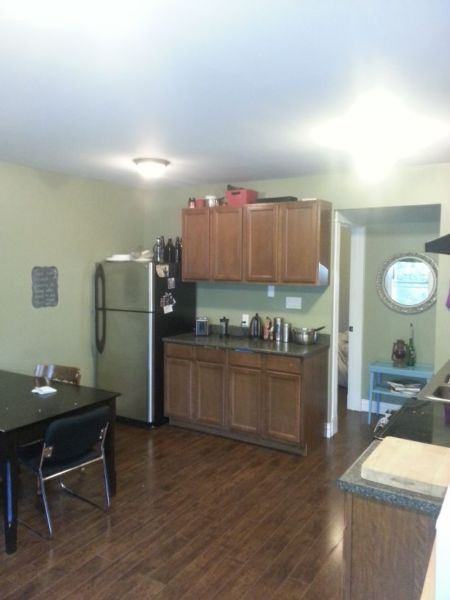 2344 Creighton St - Photo 3 of 7