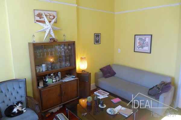 70 Putnam Ave - Photo 2 of 10