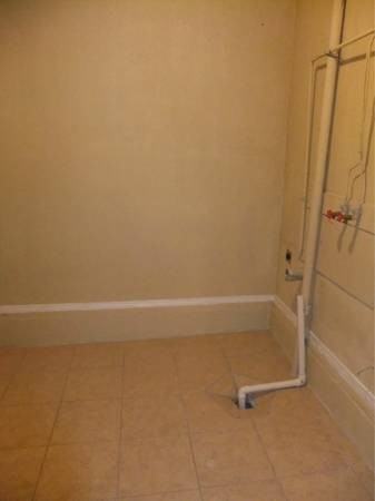 4665 N Rockford Ave - Photo 2 of 9