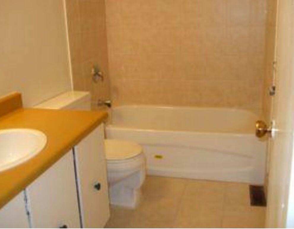 701 Dynes Rd 701 - Photo 2 of 4