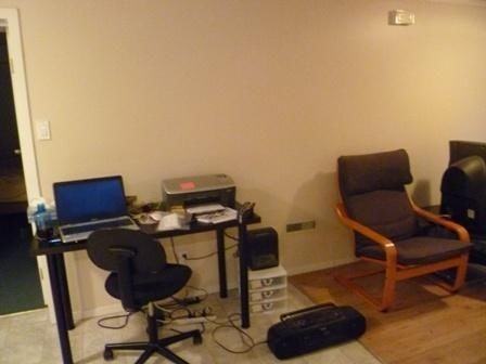 642 28 Ave NW - Photo 2 of 4