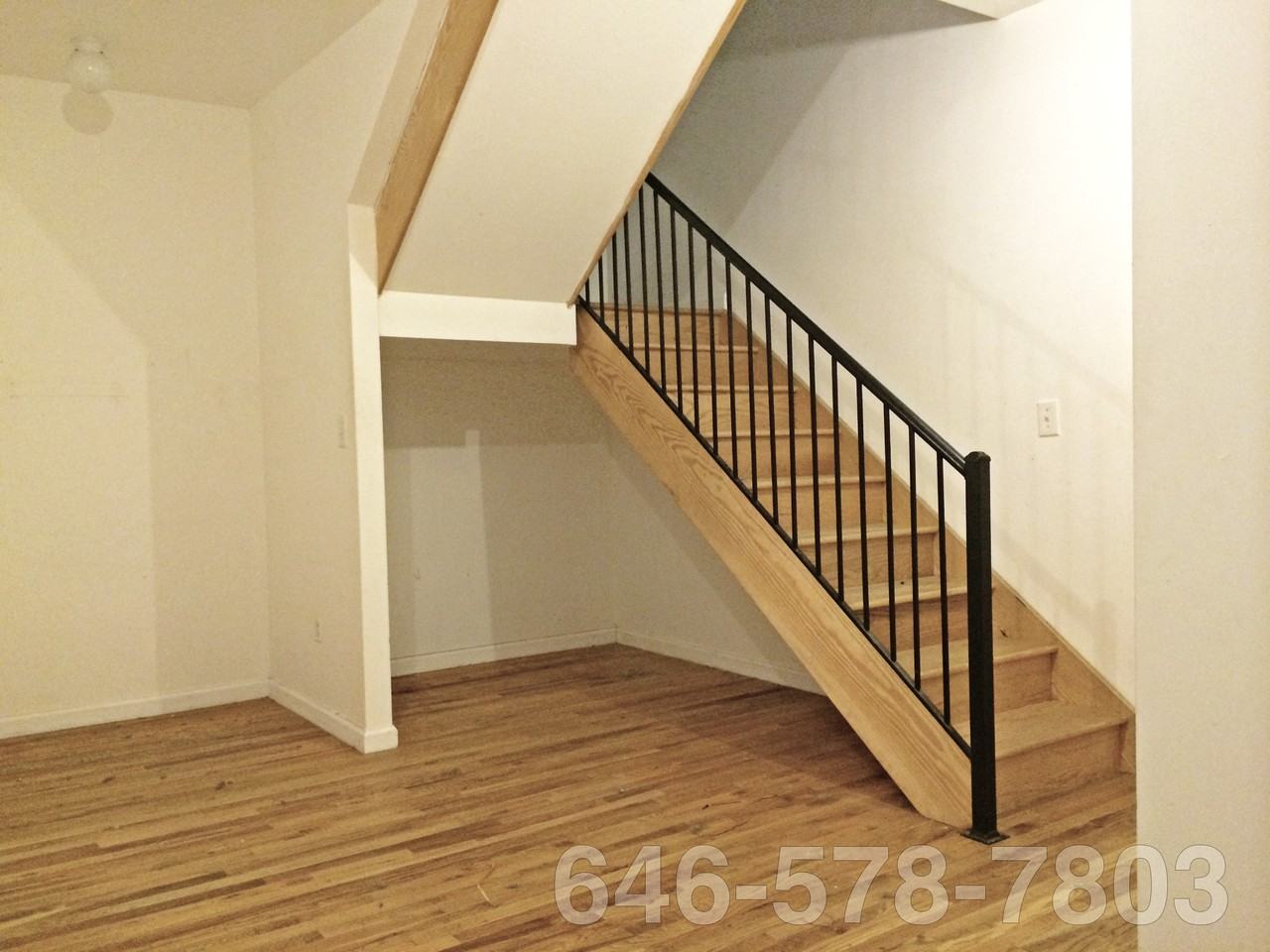 324 Melrose St - Photo 2 of 4