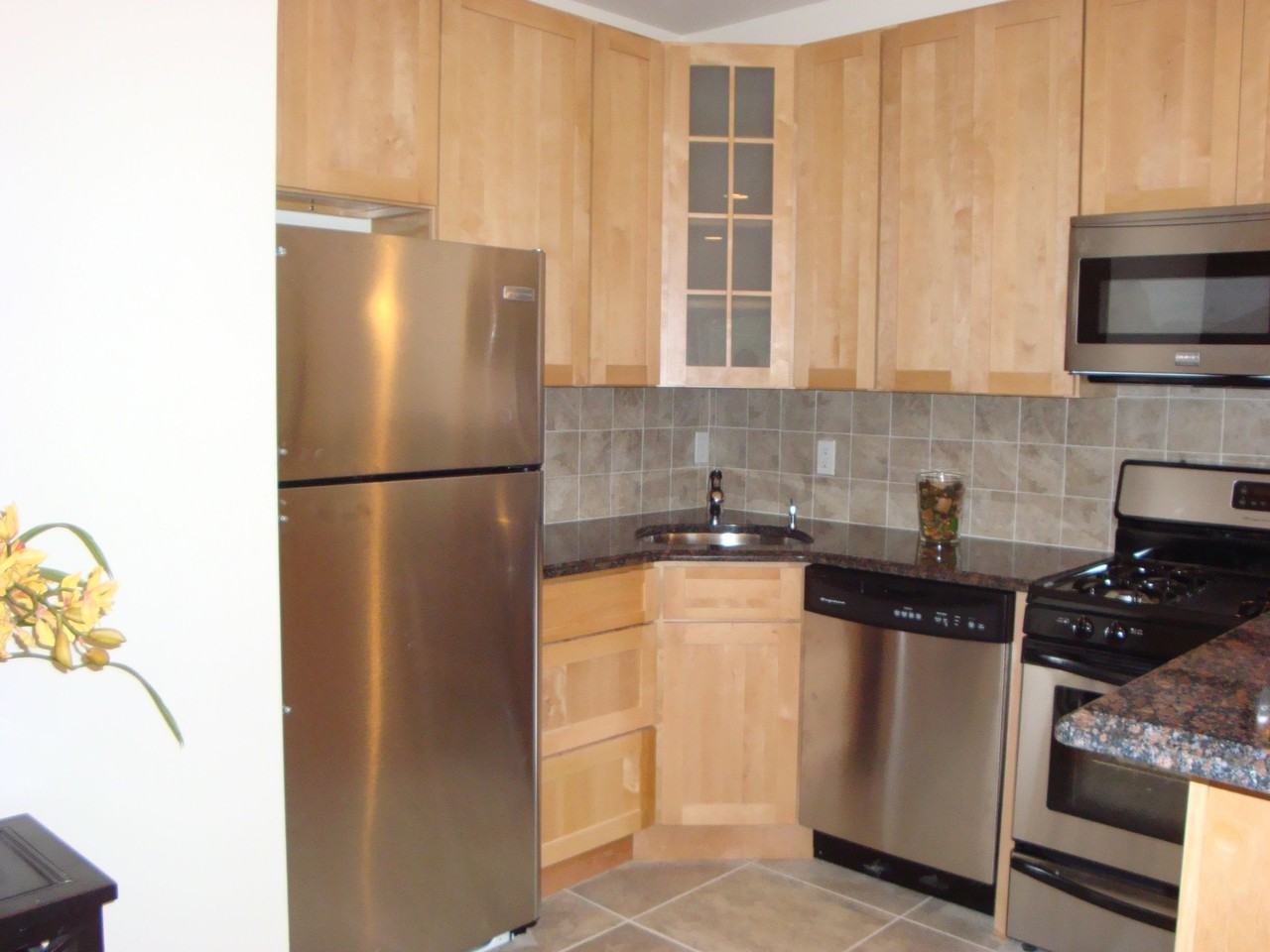 543 Central Ave - Photo 3 of 3