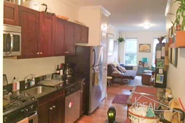 78 16th St - Photo 3 of 8