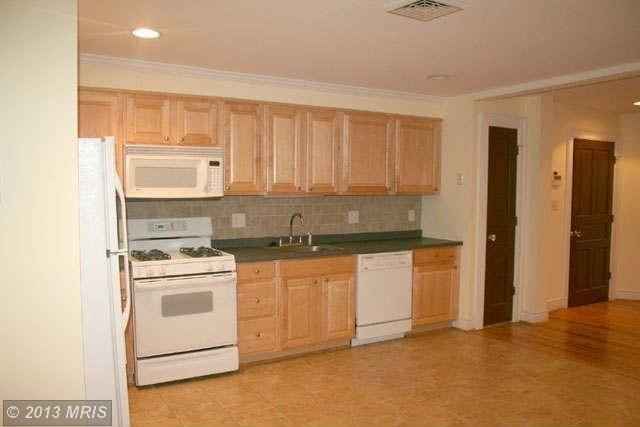 5607 Roland Ave - Photo 3 of 14