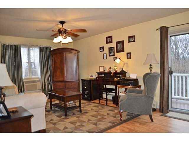 31 Parkside Dr - Photo 2 of 8