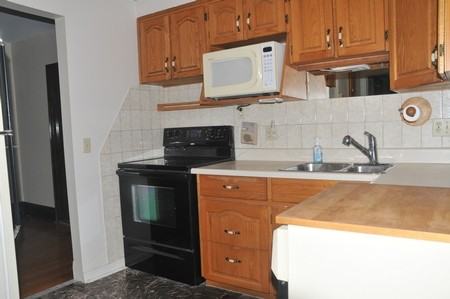 36 Robert St - Photo 2 of 11