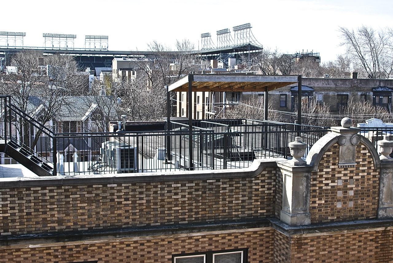 N Sheffield Ave - Photo 2 of 16