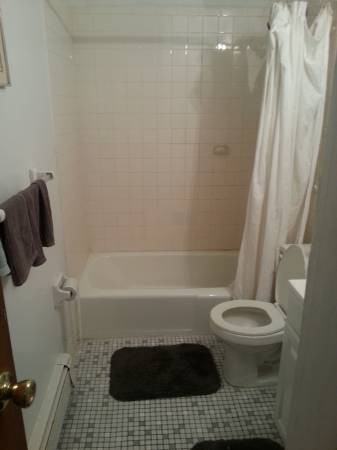 285 15th St #3a - Photo 2 of 2