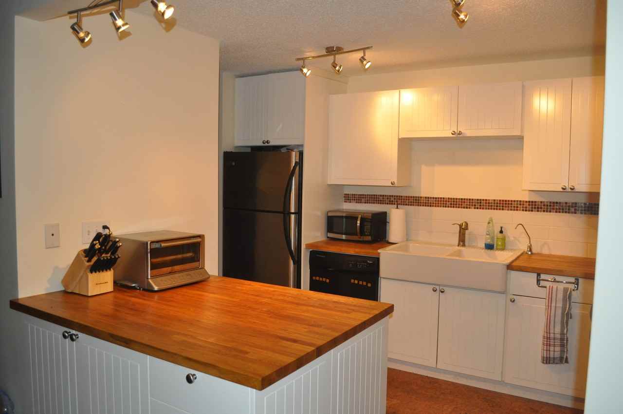 550 Westwood Dr SW #323 - Photo 2 of 10