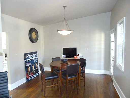 2809 13th Ave S - Photo 3 of 7