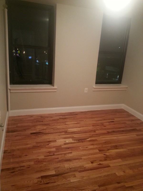 556 Parkside Ave - Photo 2 of 5