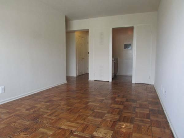 3435 Holmead Pl NW #610 - Photo 3 of 9