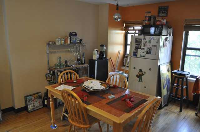 597 10th Ave - Photo 2 of 4