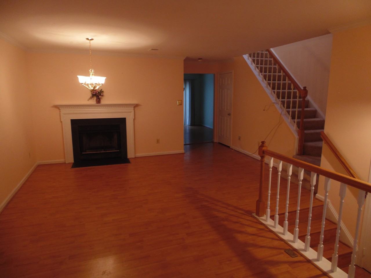 6760 Cardinal Woods Ct - Photo 2 of 17