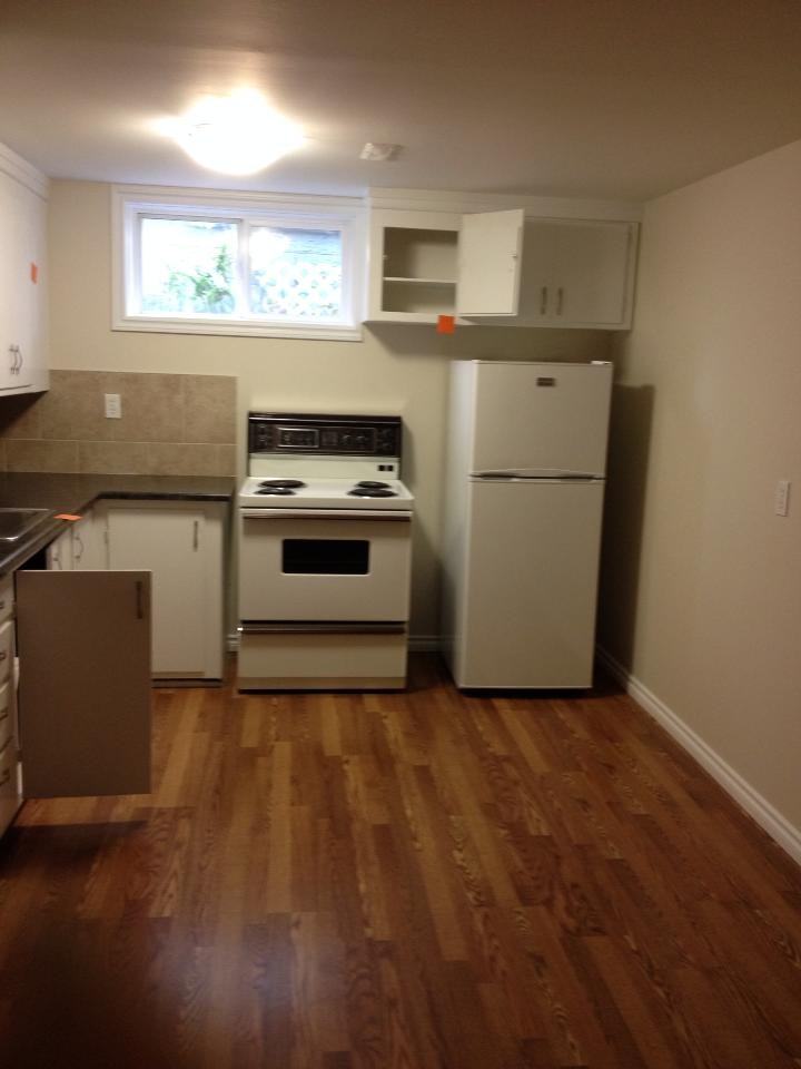 9423 65 Ave NW - Photo 2 of 6