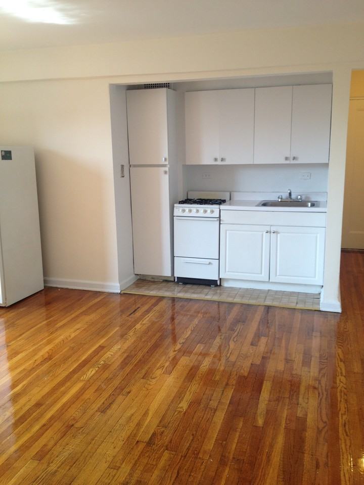 2607 Avenue O - Photo 2 of 7