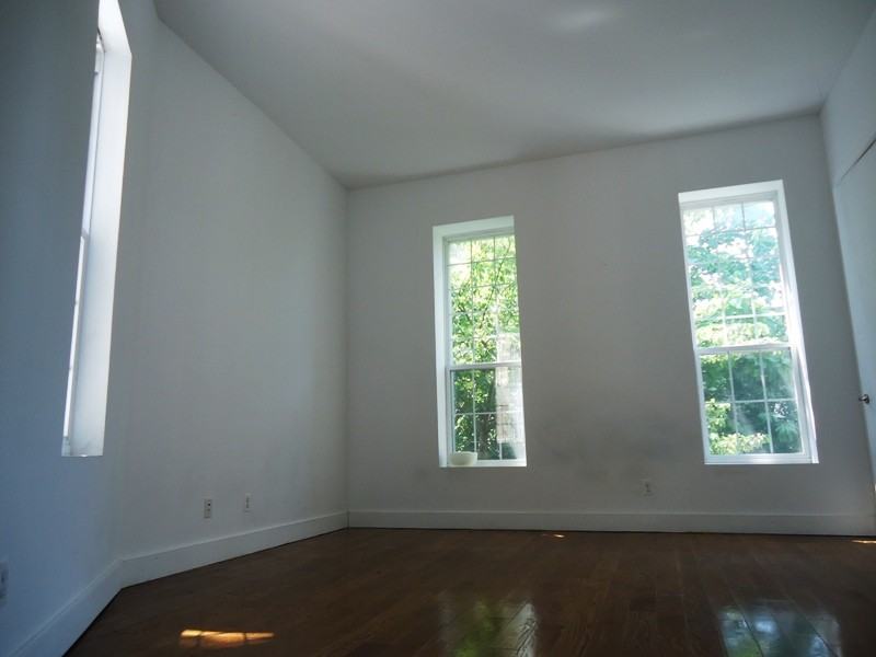 484 Van Buren St #2 - Photo 2 of 18