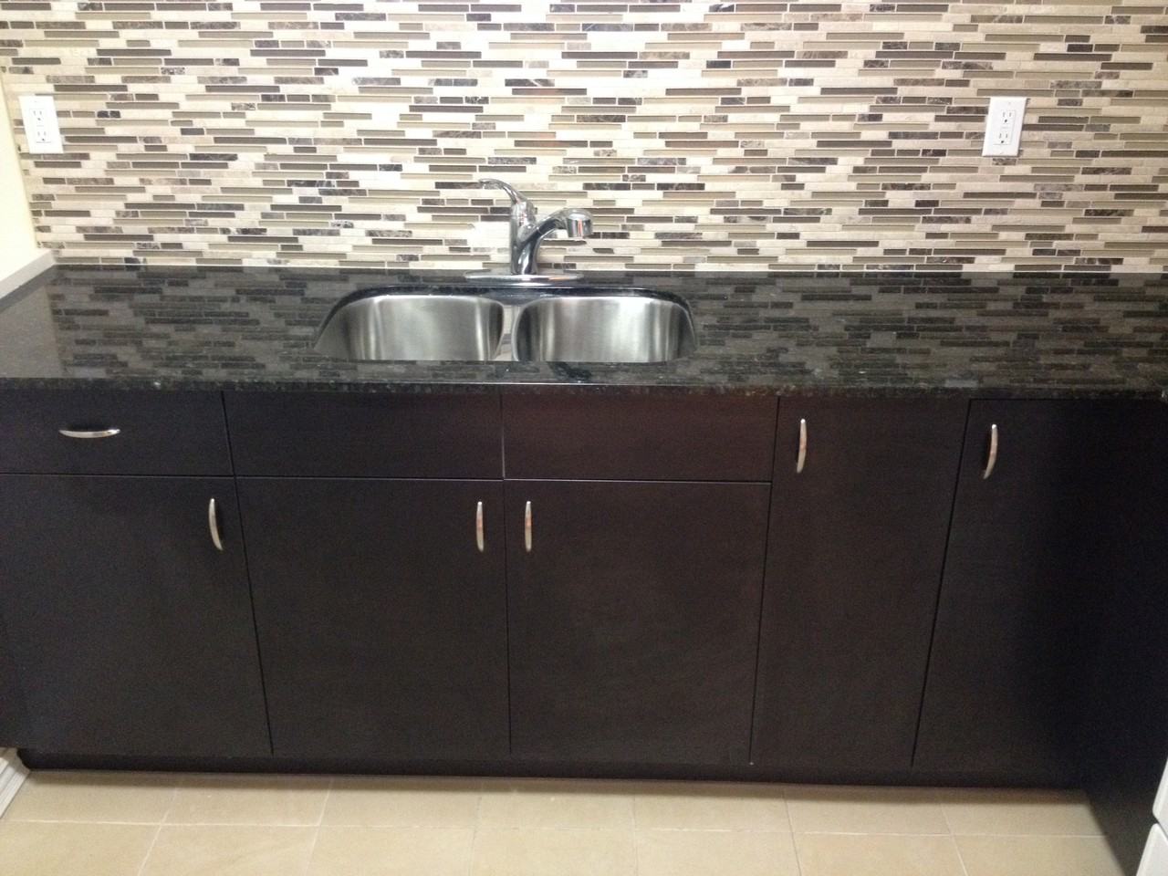 2396 Homelands Dr - Photo 2 of 8