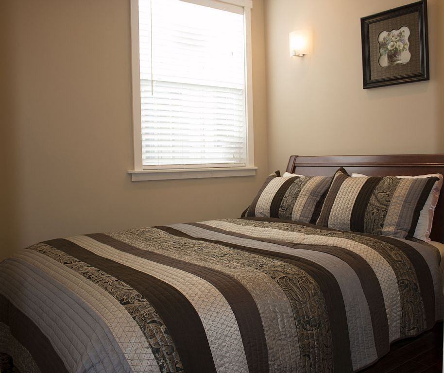 2446 19th Ave - Photo 3 of 14