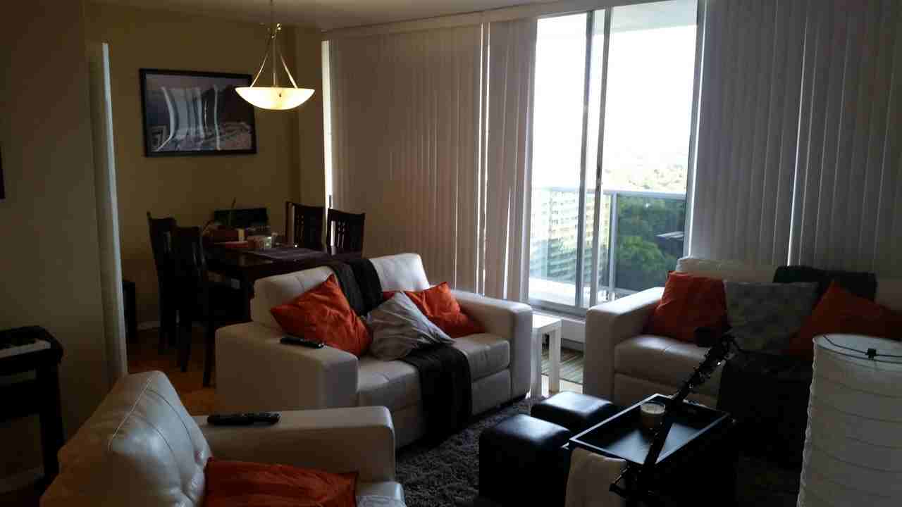 255 Glenlake Ave #2203